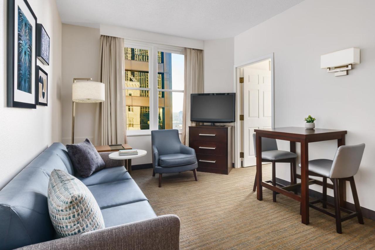 Downtown 3*