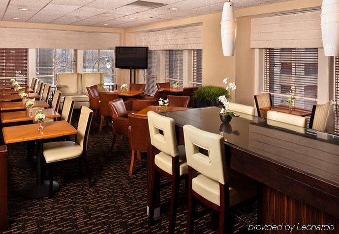 Hotel Downtown 3*